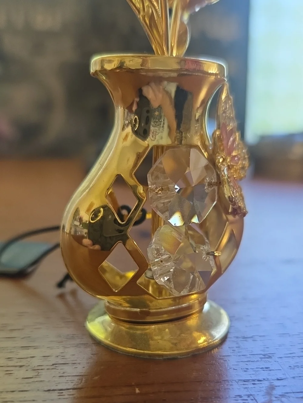24K Gold Plated Tulip Crystal Accent Vase with Butterfly